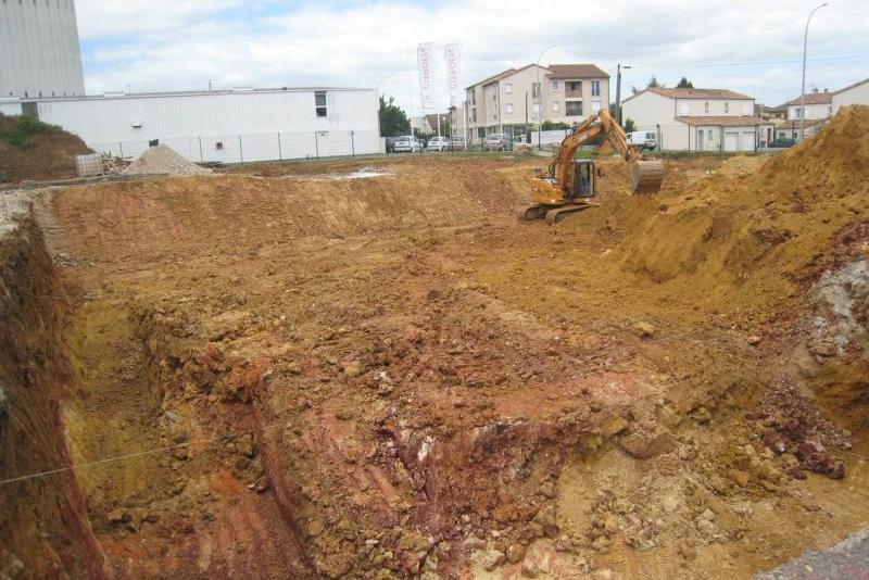 TERRASSEMENT DE LA FOSSE DE STOCKAGE BIOMASSE